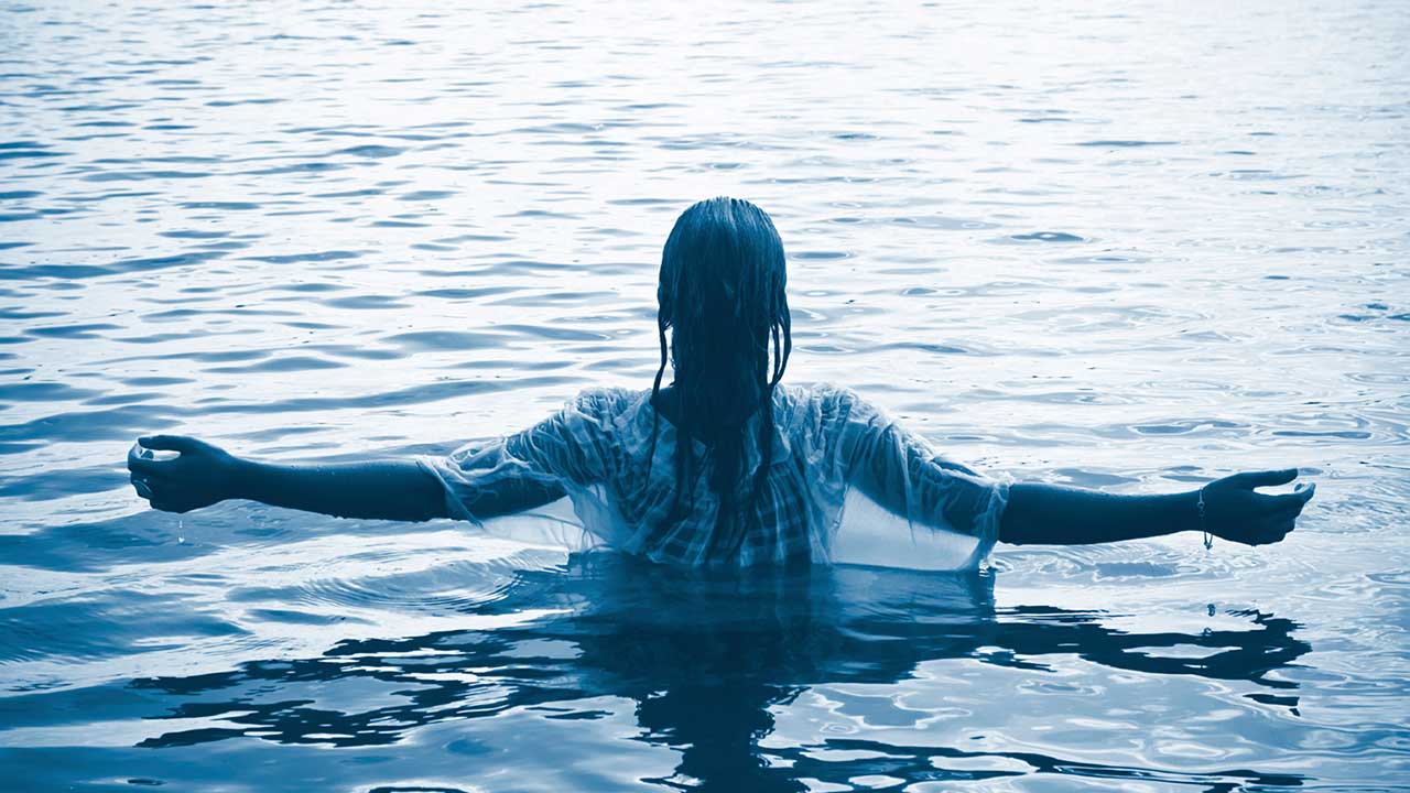 مسیحی بَپتسمہ کی کیا اہمیت ہے؟ - مسیح میں پاک ہونا گناہوں سے دوری - ایک پاک زندگی